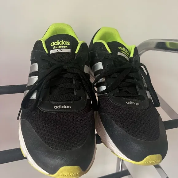 Adidas cloud foam city runners shoes lime green black bright neon athletic gym.
