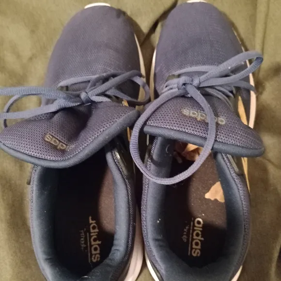 Adidas cloud foam shoes size 11.5 for men