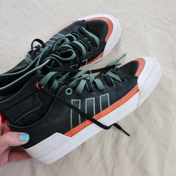 Adidas hightop black shoes mens 7.5