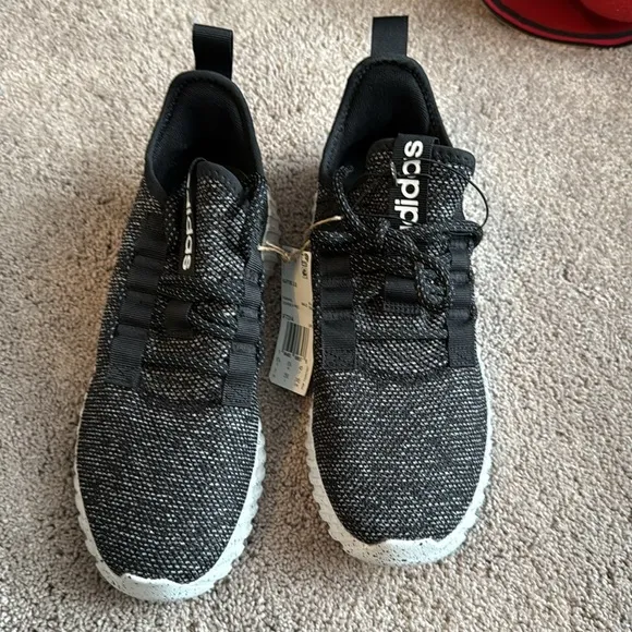 Adidas Kaptir 3.0 size 7 youth shoes! NWT