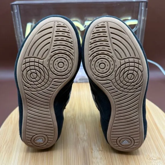 Adidas Kids' HVC 2 Wrestling Shoes Size 2