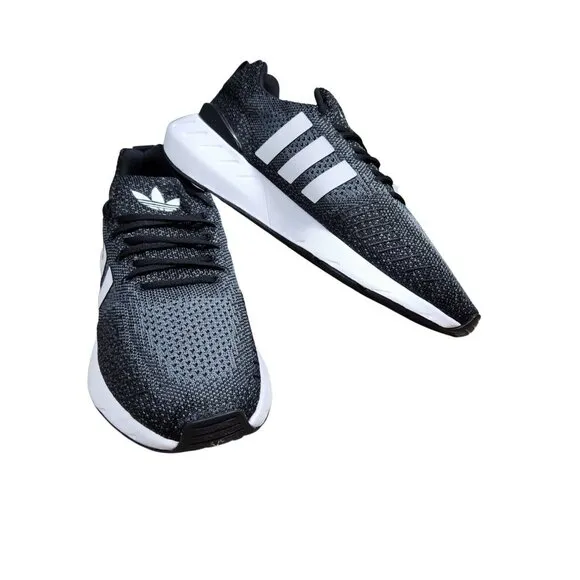 Adidas Men's Size 8.5 M Sneakers Swift Run 22 Athletic Running Black Shoes (875)