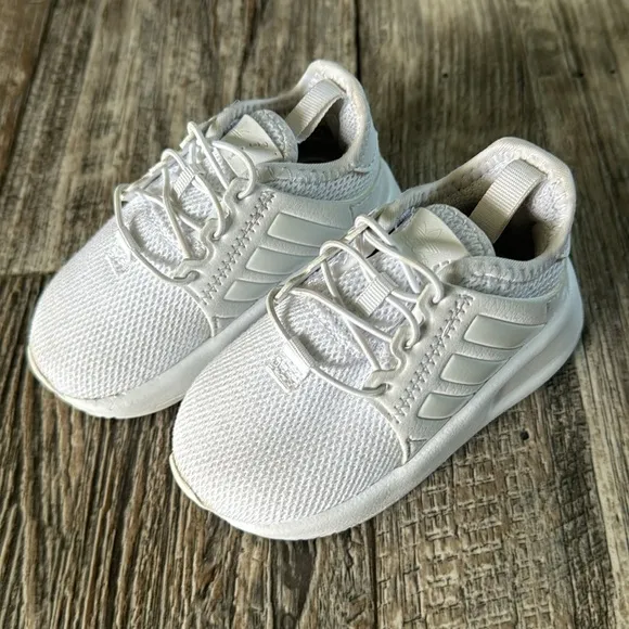 🌟Adidas Originals 🌟Swift Run Kid 5KToddler Shoes WHITE Boy/Girl Sneaker