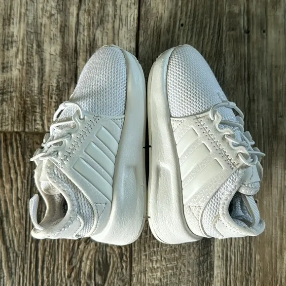 🌟Adidas Originals 🌟Swift Run Kid 5KToddler Shoes WHITE Boy/Girl Sneaker