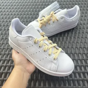 Adidas Stan Smith White Easy Yellow Women's Athletic Shoes FW8494 Size 5.5