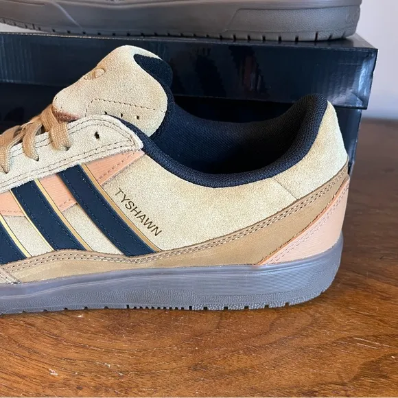 ADIDAS Tyshawn II Mesa