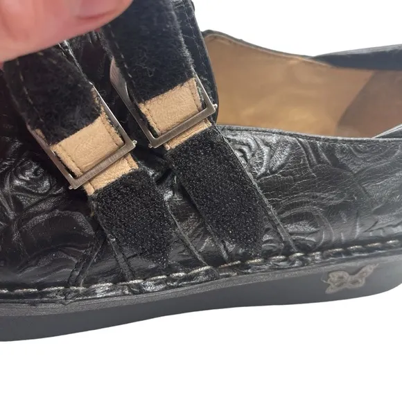 Alegria Alli Black Leather Floral Slide On Slip Resistant Comfort Nurse Clog