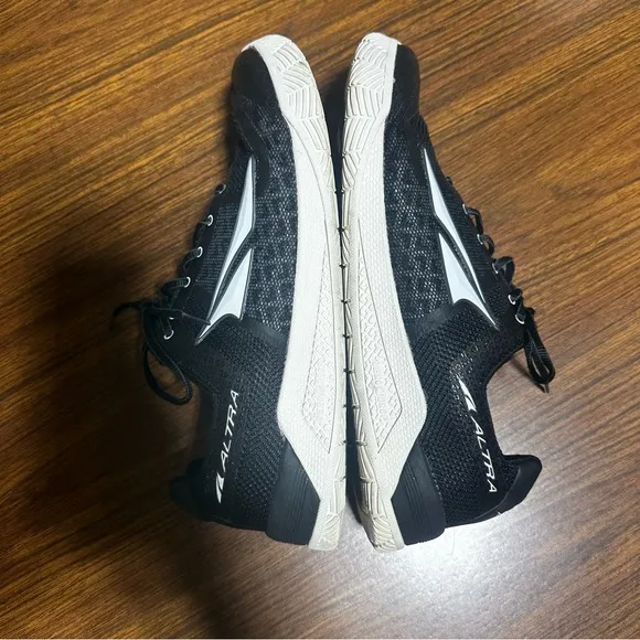 Altra HiiT XT Mens Size 9.5 Black Athletic Crossfit Training Sneakers Shoes