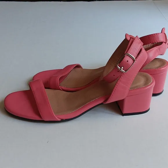 ANKLE STRAP SHOES