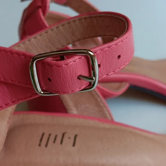 ANKLE STRAP SHOES
