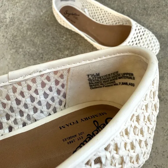 Anthropologie Seychelles Ivory White Open Weave Flats Size 7.5 Memory Foam Shoes