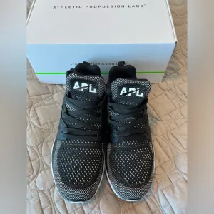 APL Ascend Black and White Shoes Men’s