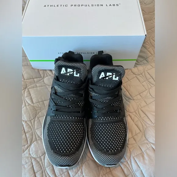 APL Ascend Black and White Shoes Men’s
