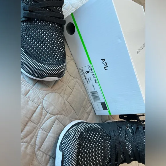 APL Ascend Black and White Shoes Men’s