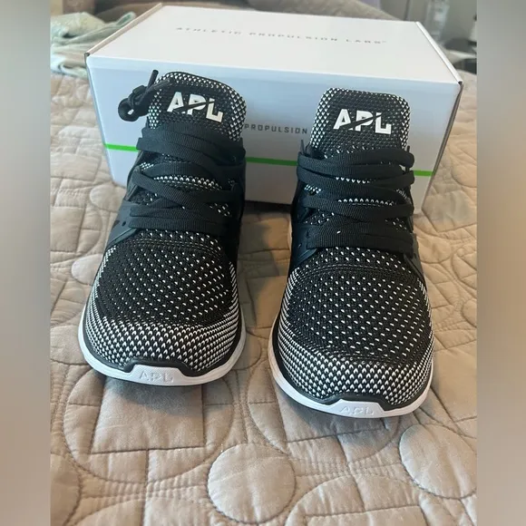 APL Black and White Women's Ascend Sneaker