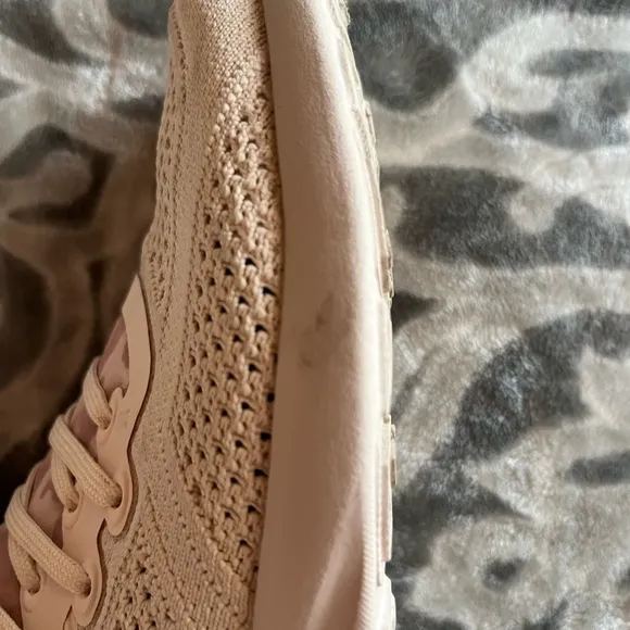 APL Tech Loom Tracer Knit Training Shoes
