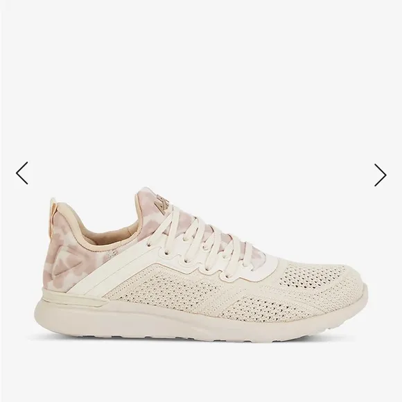 APL Tech Loom Tracer Knit Training Shoes