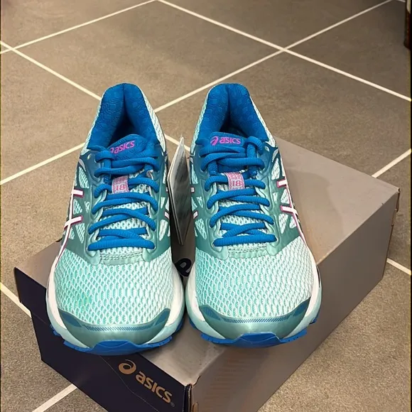 ASICS Gel Cumulus 18 shoes sneakers new running T6CBN 6701 aqua Women’s Size 6