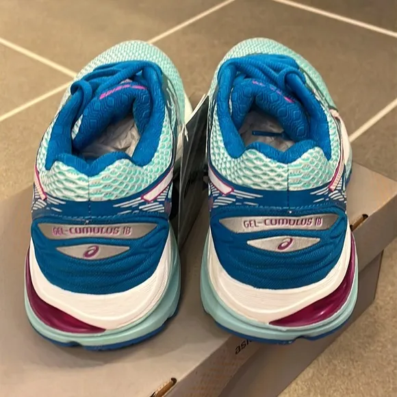 ASICS Gel Cumulus 18 shoes sneakers new running T6CBN 6701 aqua Women’s Size 6