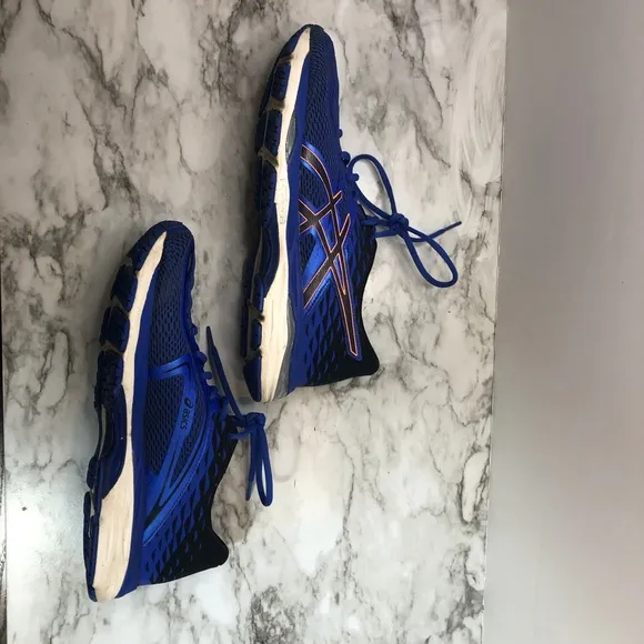 ASICS Gel-Cumulus 19 Running Shoes Women’s Size 10