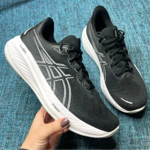 Asics Gel Cumulus 26 Running Shoes in Black White