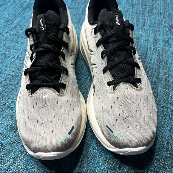 Asics Gel Cumulus 26 Running Shoes in Moonrock Dark Mint