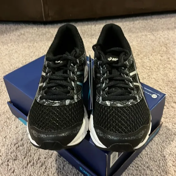 ASICS Gel Excite 4 shoes sneakers new T6E8N 9090 black silver Women’s Size 6.5