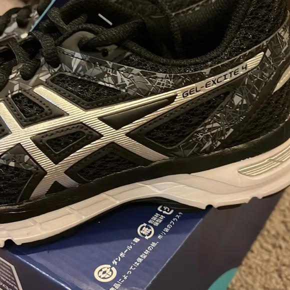 ASICS Gel Excite 4 shoes sneakers new T6E8N 9090 black silver Women’s Size 6.5