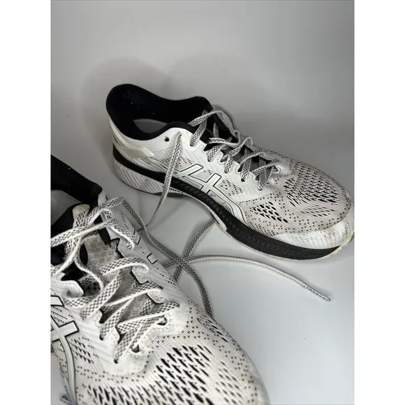 Asics Gel Kayano 26 Women's Running Shoes Size 9 White Black 1012A457