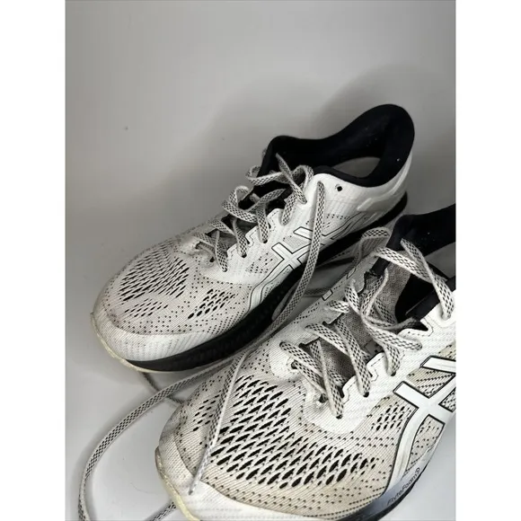 Asics Gel Kayano 26 Women's Running Shoes Size 9 White Black 1012A457