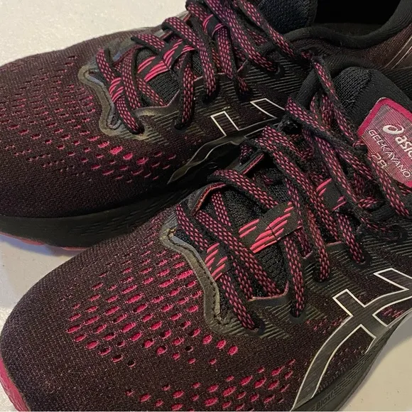 ASICS Gel-Kayano 28 Running Shoes 8 Pink Black
