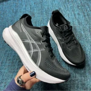 Asics Gel Kayano 31 Running Shoes in Black White