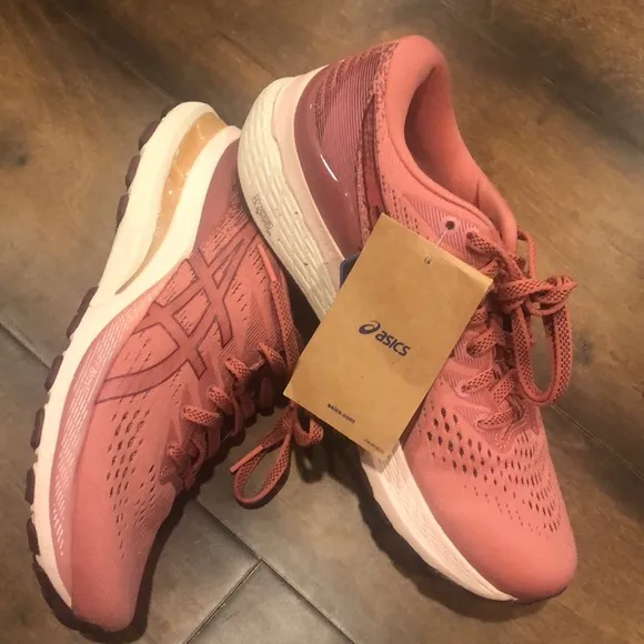 ASICS GEL-Kinsei Blast running shoes NEW