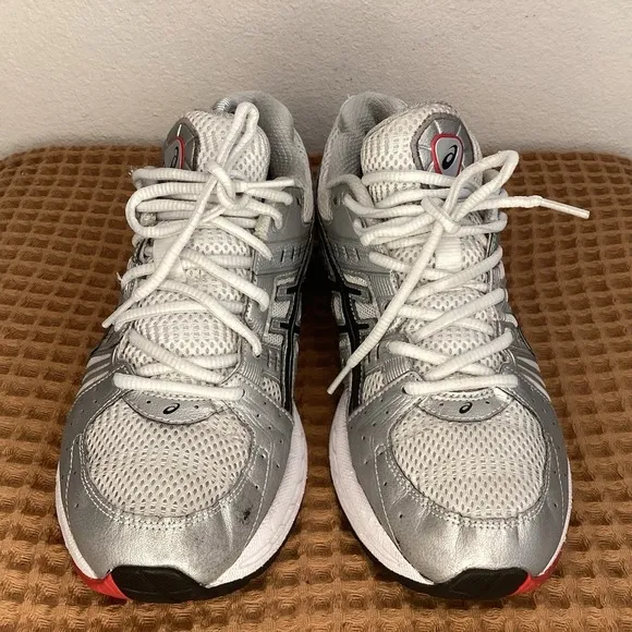 Asics Gel Kinsei Running Mens Sz 9 Silver Metallic Shoes Sneaker Casual 1021A117