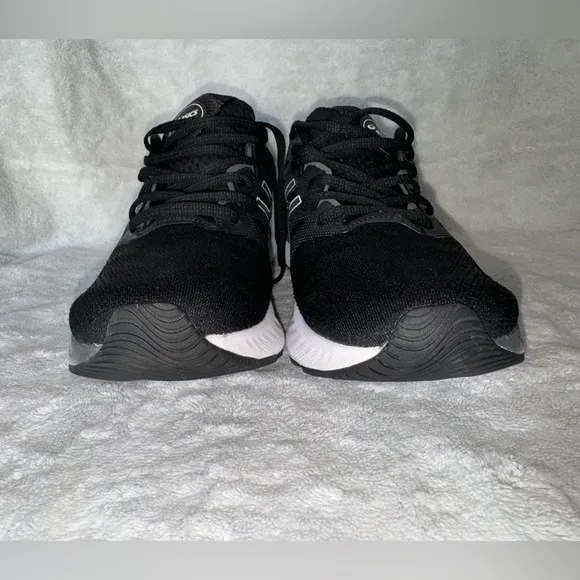 Asics GEL-NIMBUS 23 women’s shoes