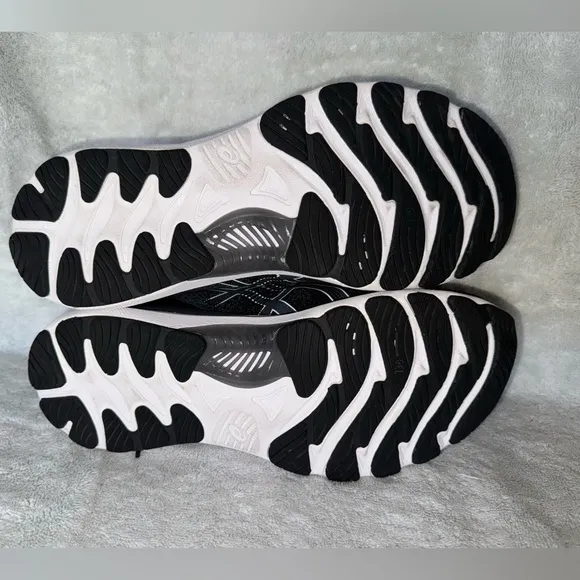 Asics GEL-NIMBUS 23 women’s shoes