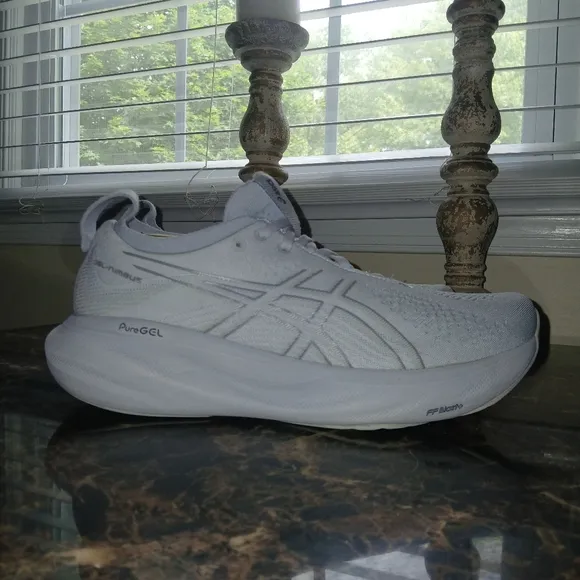 Asics Gel-Nimbus 25 Comfort/Running/Medical Field Shoes Size 9.5 for Women