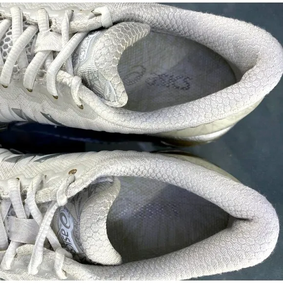 Asics Gel Quantum 360 $125 Women's Knit Running Shoes Size 7 White Silver T556N