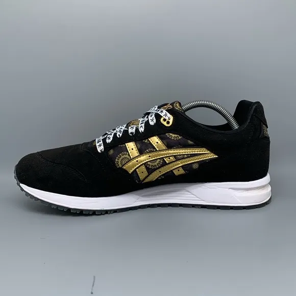 Asics Gel Saga Black/Gold Fusion Shoes 1191A282 Men’s Sz 10.5