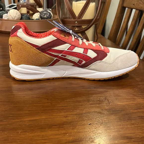 ASICS Gel Saga HN532 0223 shoes sneakers new 2015 Off White Red Mens Size 11