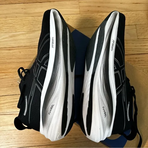 ASICS men’s gel nimbus 26 black white running shoes sneakers size 10