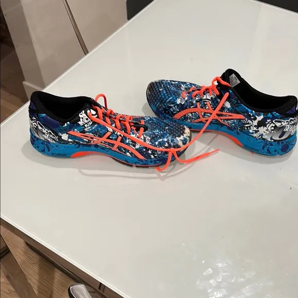 ASICS Men's Gel-Noosa Tri 11 Competition Running Shoes, Blue size 10.5 New