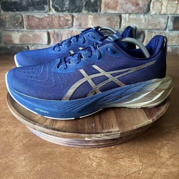 ASICS Novablast 4 Platinum Blue Expanse Champagne Shoes Sneakers Men's 10.5