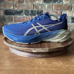 ASICS Novablast 4 Platinum Blue Expanse Champagne Shoes Sneakers Men's 10.5