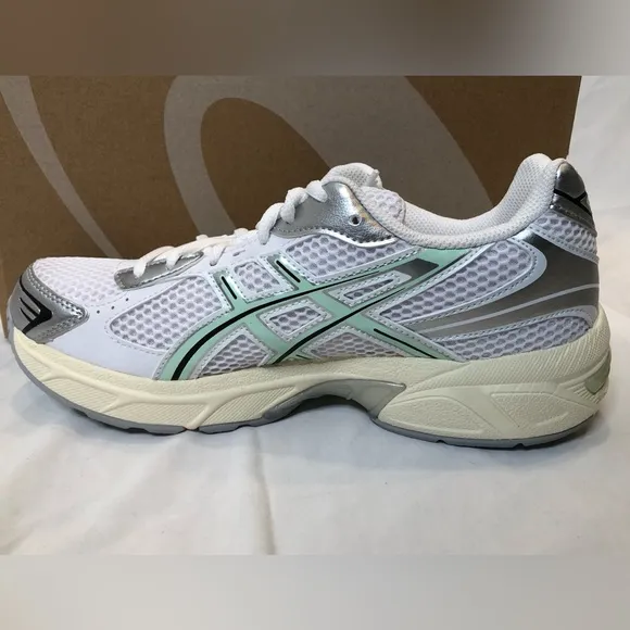 Asics Women’s Gel-1130 White Mint Tint Running Shoes - Size 6.5 - 1202A164-120