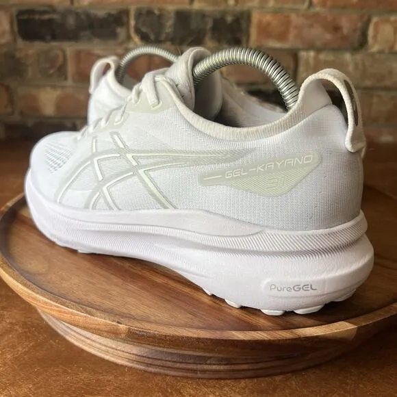 Asics Womens Gel Kayano 31 1012B670 White Running Shoes Sneakers Size 9