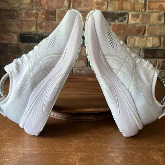 Asics Womens Gel Kayano 31 1012B670 White Running Shoes Sneakers Size 9