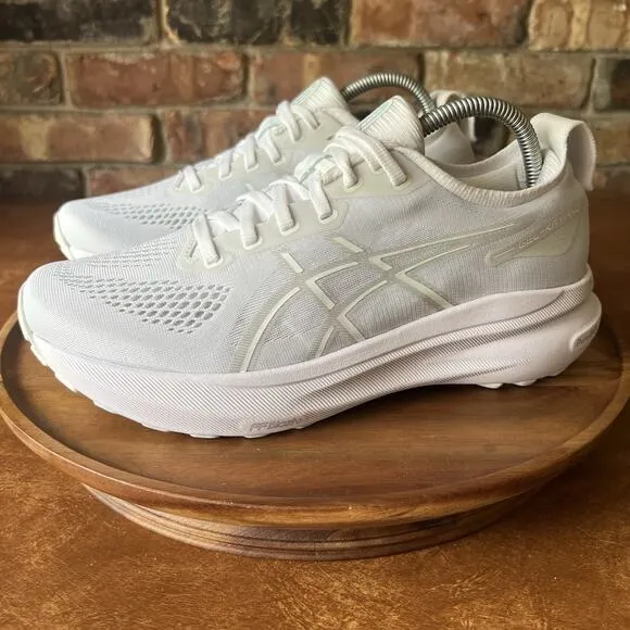 Asics Womens Gel Kayano 31 1012B670 White Running Shoes Sneakers Size 9