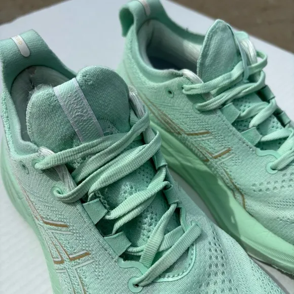 Asics Womens Gel Nimbus 26 1012B601 Green Running Shoes Sneakers Size 7.5