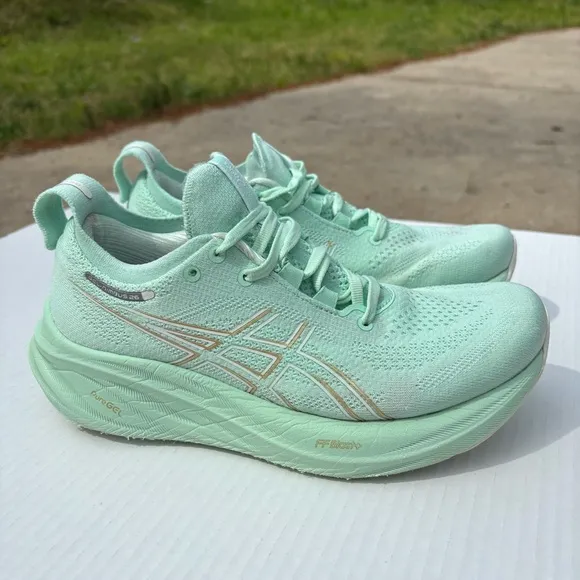 Asics Womens Gel Nimbus 26 1012B601 Green Running Shoes Sneakers Size 7.5